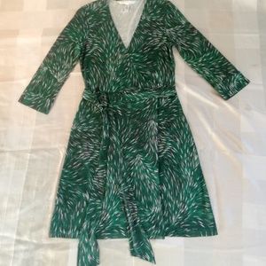 Diane von Furstenberg 100% silk jersey dress 10